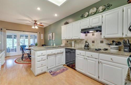 Bella Vista Home with Kayaks and Deck on Loch Lomond! - Photo 11