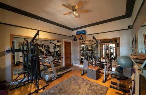 Stunning Central Villa by Golf Course & Beach - Foto 23