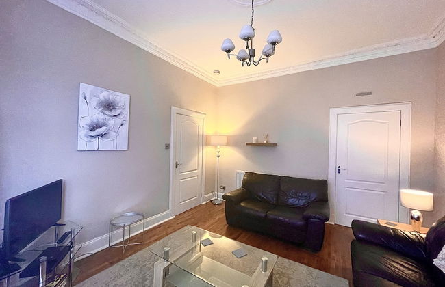 Ground Floor Victorian Apartment - Photo 7