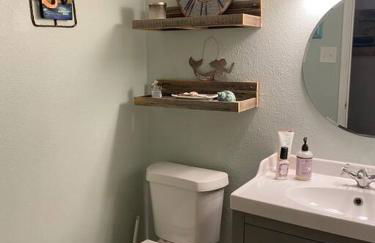 Beach Blanket Bungalow - A Wonderful townhome near the beach - Photo 13