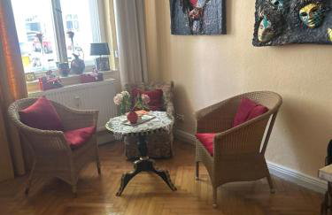 Elisabeth - Photo 5