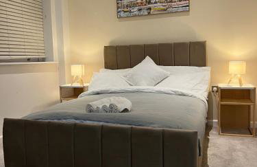 New & Modern 2-Bed Flat in City Centre - Foto 4