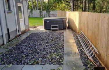 3 Bed Detached House & Hot Tub - Foto 8