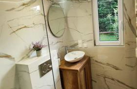 The hills at river - Foto 15