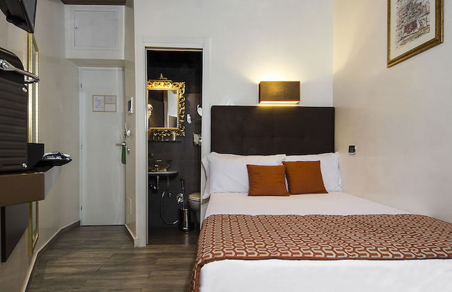 Vaticano Julia Luxury Rooms - Photo 20