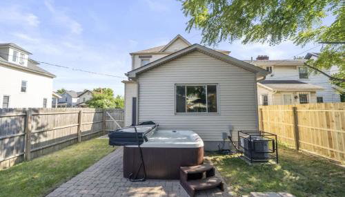 Hanford House w Hot Tub,Sauna,Bar - Foto 3