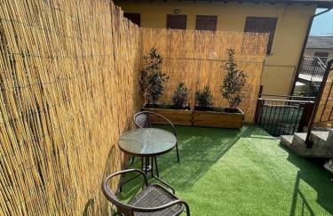 Lakefront Apartment with Panoramic Pool - Foto 37