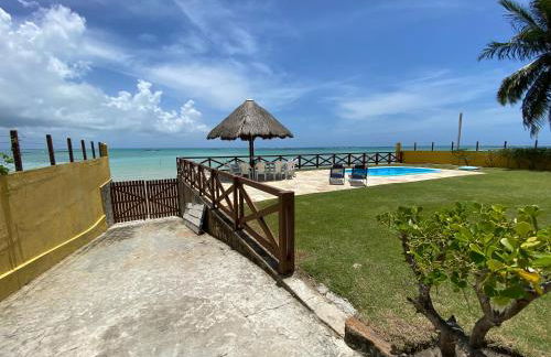 Casa à Beira Mar, piscina e 4 suítes na praia de Ipioca-Maceió-AL - Vila Ipioca - Foto 29