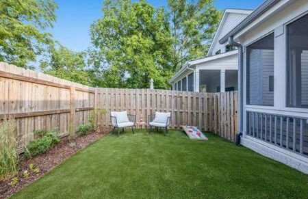 The Hadley House - Cozy Porch & Fenced in Backyard - Foto 18