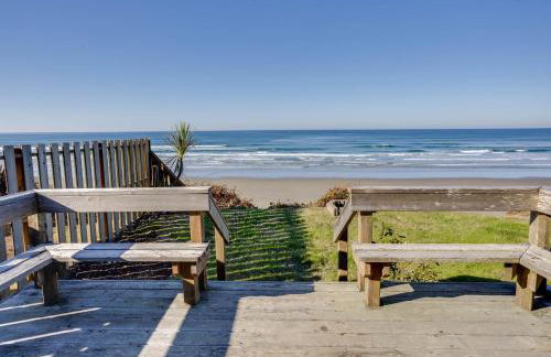 Ocean Front Duplex with Views! Dog Friendly -Surfside Cottage North - Foto 16