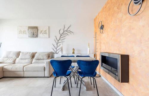 Apartment by the beach with pool and private parking - Foto 34