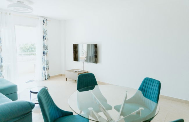 Seaview Splendor 2 Bedroom Modern Comfort - Photo 36