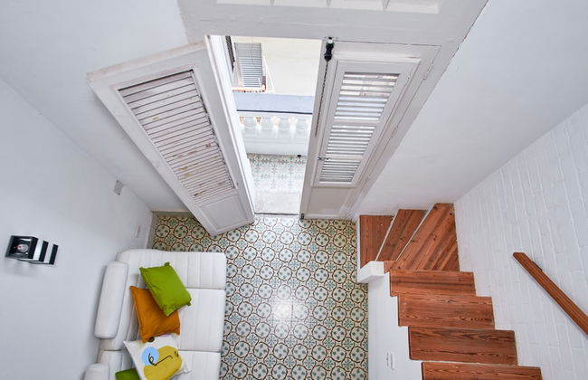 Lujoso Apto WIFI Gratis Balcon y Jacuzzi - Photo 5