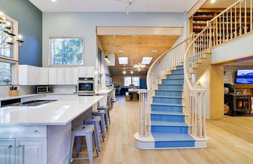 Luxury Villa with Year Round Heated Pool, Sauna, Spa & Fire Pit - Newly Redone - Foto 46