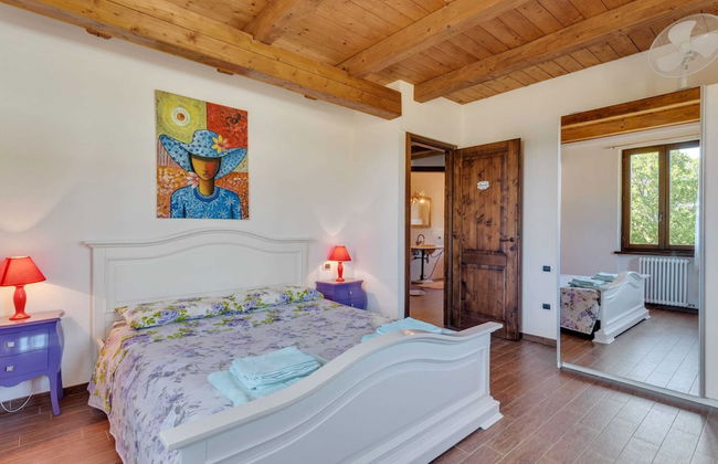 Villa in Piandimeleto With Pool & Sauna - Foto 4