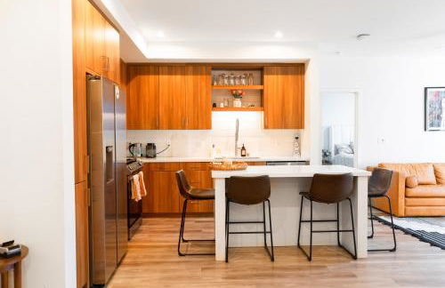 Heart of North Hollywood 2 bed Apt FREE parking, hot tub, pool, gym - Foto 15