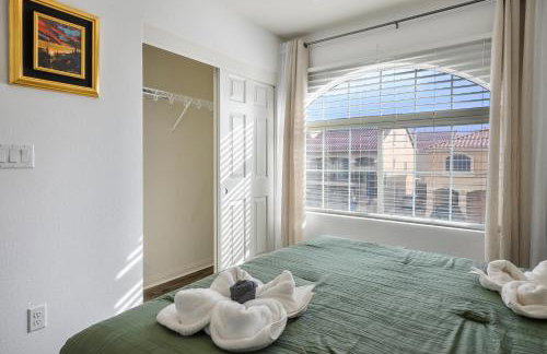 Relaxing Vegas Stay with BBQ & Games - Foto 70