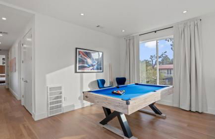 Brand New Low-Allergen Retreat with Hot Tub - Foto 12