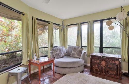 Beach Paradise Getaway - 200ft from Beach! - Foto 50