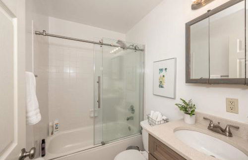 Cityscape Escape - Local Eateries - Foto 8