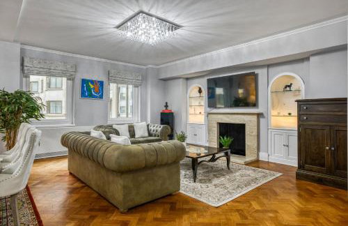 The Grande Mayfair Apartment - Photo 9