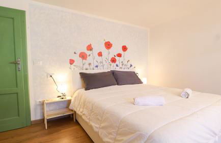 COZY MOUNTAIN RETREAT - with Garden, Wi-Fi - Foto 14