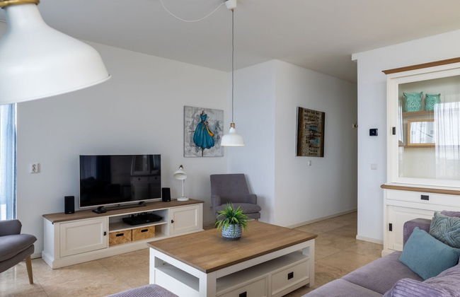 Luxury Apartment in a Residence Right on the Boulevard and the Beach - Foto 49