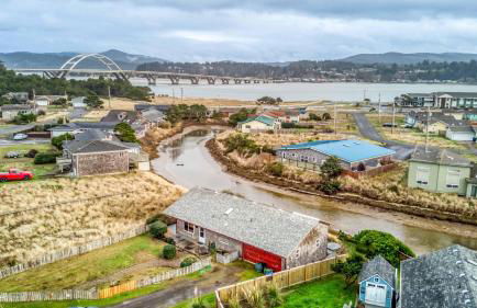 You, Me and the Sea - Foto 2