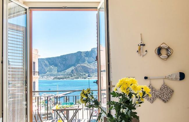 Casetta vista mare in piazza a Mondello - Foto 5