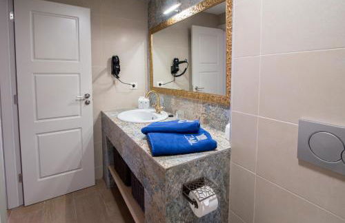 Alhambra Boutique Apartments by PMC Resorts - Photo 80