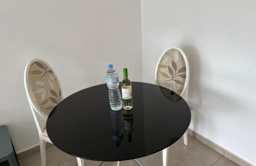 Luxury Apartment - Photo 8