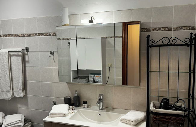 Skiathos Center Stylish 2 Bd w Balcony - Photo 32