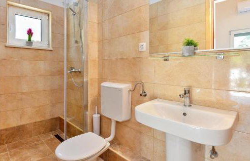 Amazing Home In Bijeli Vir - Foto 36