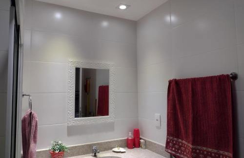 Flat Aconchegante Edifício Royale Cabo Frio - Passagem - Praia do Forte - Foto 19