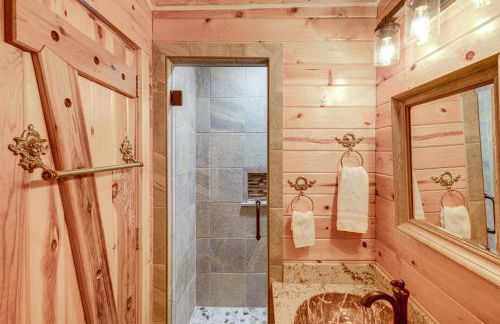 Remote Idaho Mountain Lodge with River Access! - Foto 18