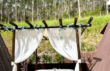 Chalé Romântico Salesópolis - banheira de hidromassagem e condomínio resort - Foto 1