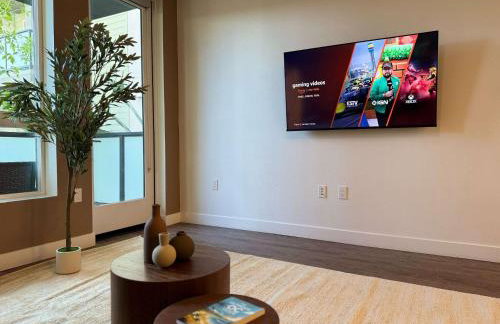 Modern Retreat 10 Min from Disneyland With Pool & Gym - Foto 51