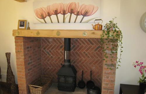 Measure Cottage - Sleeps up to 5 - Henley in Arden - HOT TUB - Foto 43