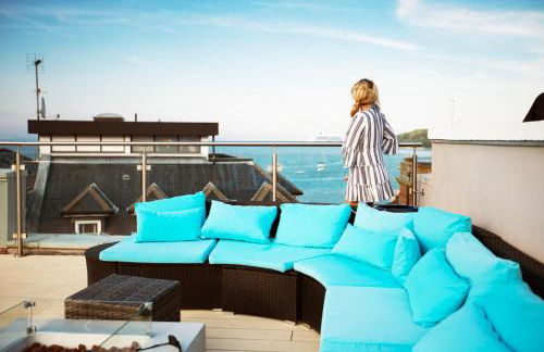 Seafarer's View - 6 bedroom townhouse in Cowes, parking & seaviews. - Photo 2