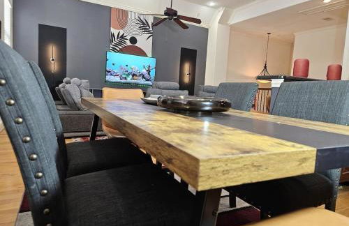 Galleria Comfort 3BR King Bed Private Jacuzzi and Garage - Foto 28