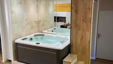 Loft "Eden" jaccuzi prestations haut de gamme 92m2-2 chbres - Foto 2