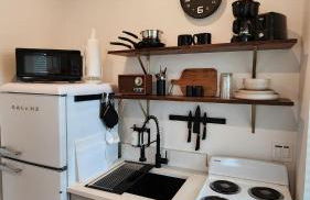 Stay at The Oak - Downtown New Braunfels Getaway - Foto 42