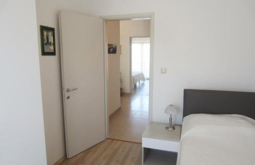 House Silvana - apartment with garden view - Photo 9