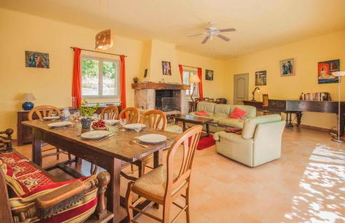 Lovely Home In Spéracèdes With Wifi - Foto 19