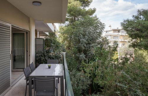 Vouliagmeni Stylish Apartment - Photo 54