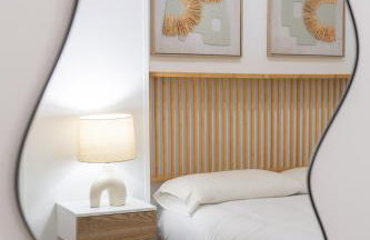 Steps to Gran Via Stylish 1BR in Chueca Alquiler Temporal - Foto 12
