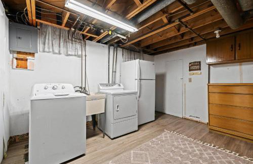 Charming Home Near Target and Parks 2 Bathrooms - Foto 11