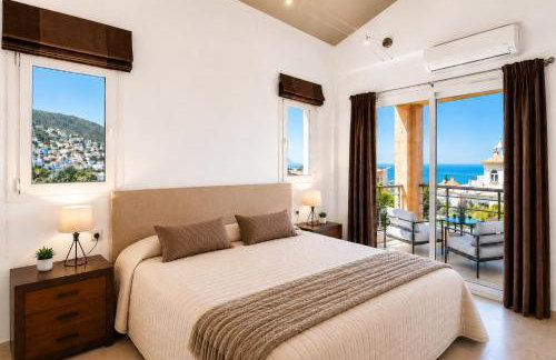 Villa Sol Costa Adeje Heated Pool Putting Green Sleeps 8 - Photo 9