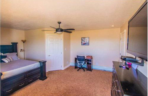 Tacit Shadow Resort Escape Dual Suite, Gym, Coffee Bar, Hot-Tub, Free Laundry, Food Available - Foto 5