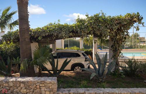 Villa a 300 Mt. dal Mare (Magaggiari) con campo da tennis - Foto 51